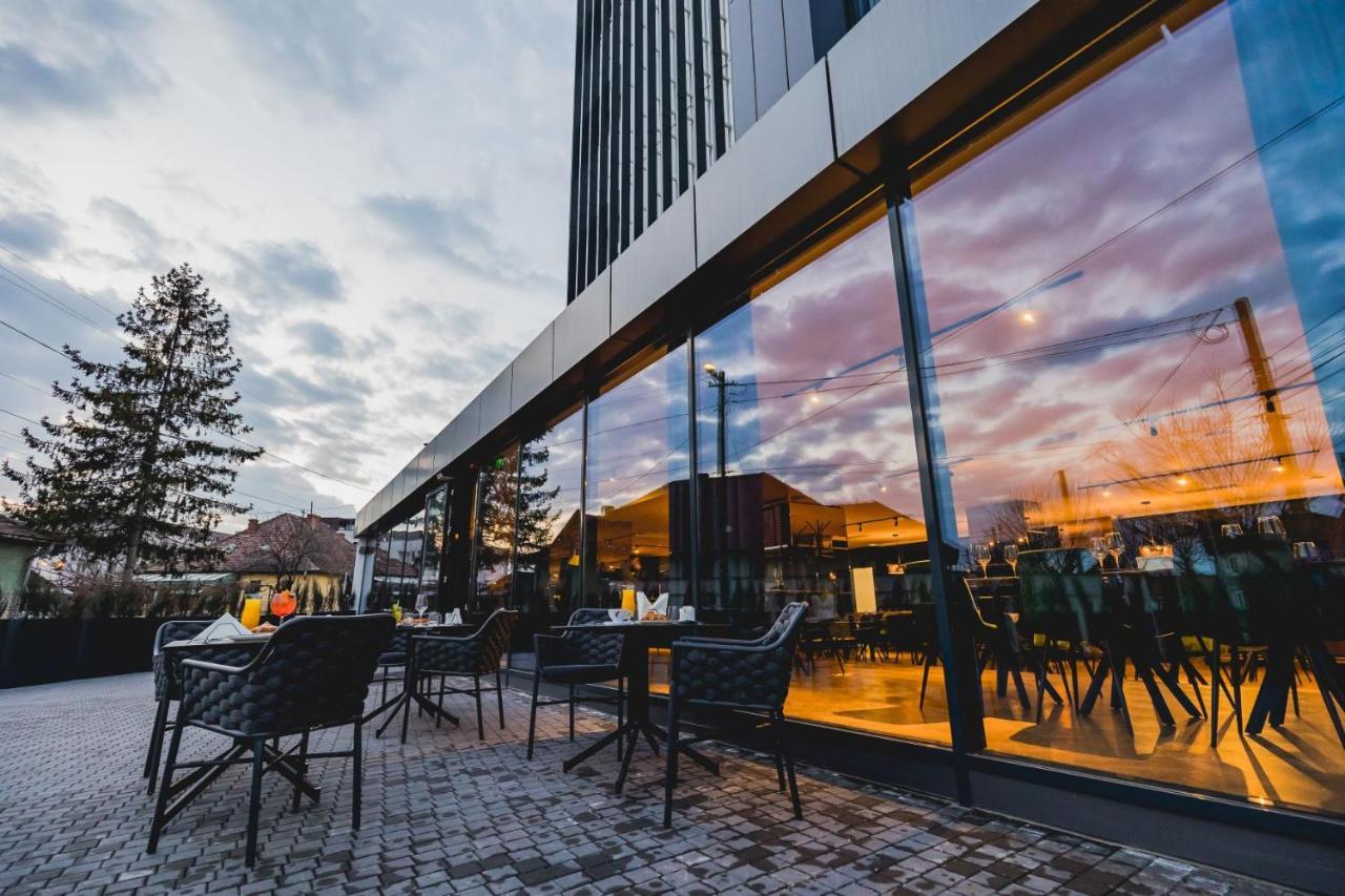 Hermanns Hotel & Spa Sibiu Esterno foto